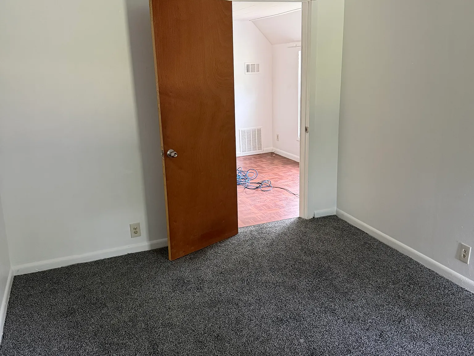 1 bed, $1,200 — Photo 4