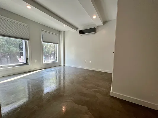 Rented by openigloo | media 6