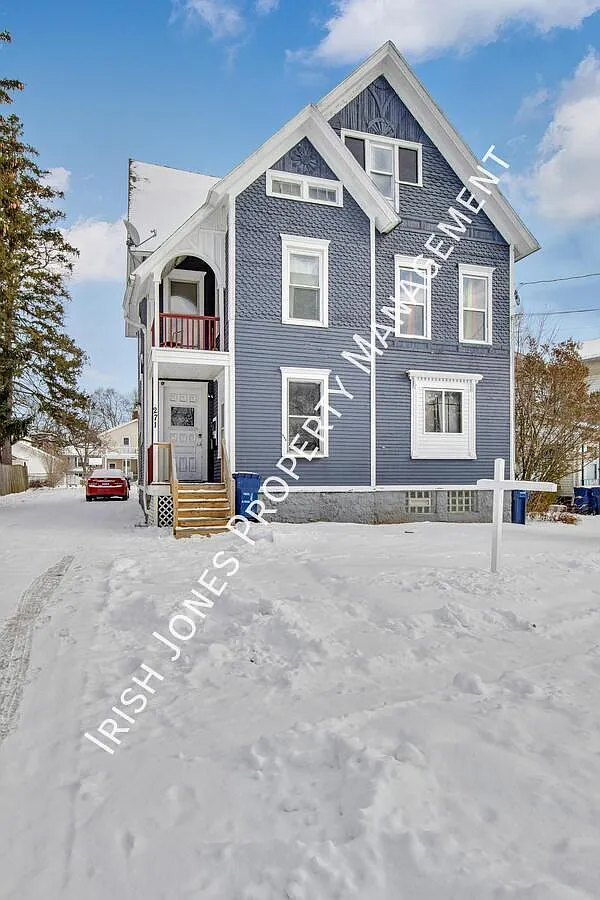 1 bed, $975 — Photo 2