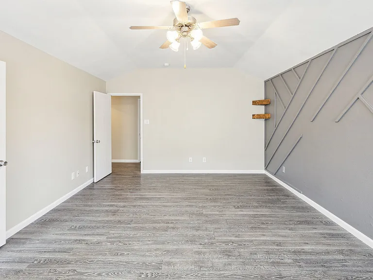 1001 Margaret Dr — Photo 14