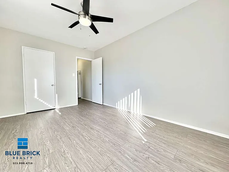 5315 Whitsett Ave #6 — Photo 6
