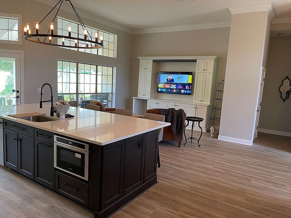 1st image of 12628 Mission Hills Cir S