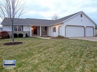 W2403 Snowberry Dr, Appleton, WI 54915