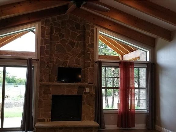 2nd image of 336 Linkhaven Dr