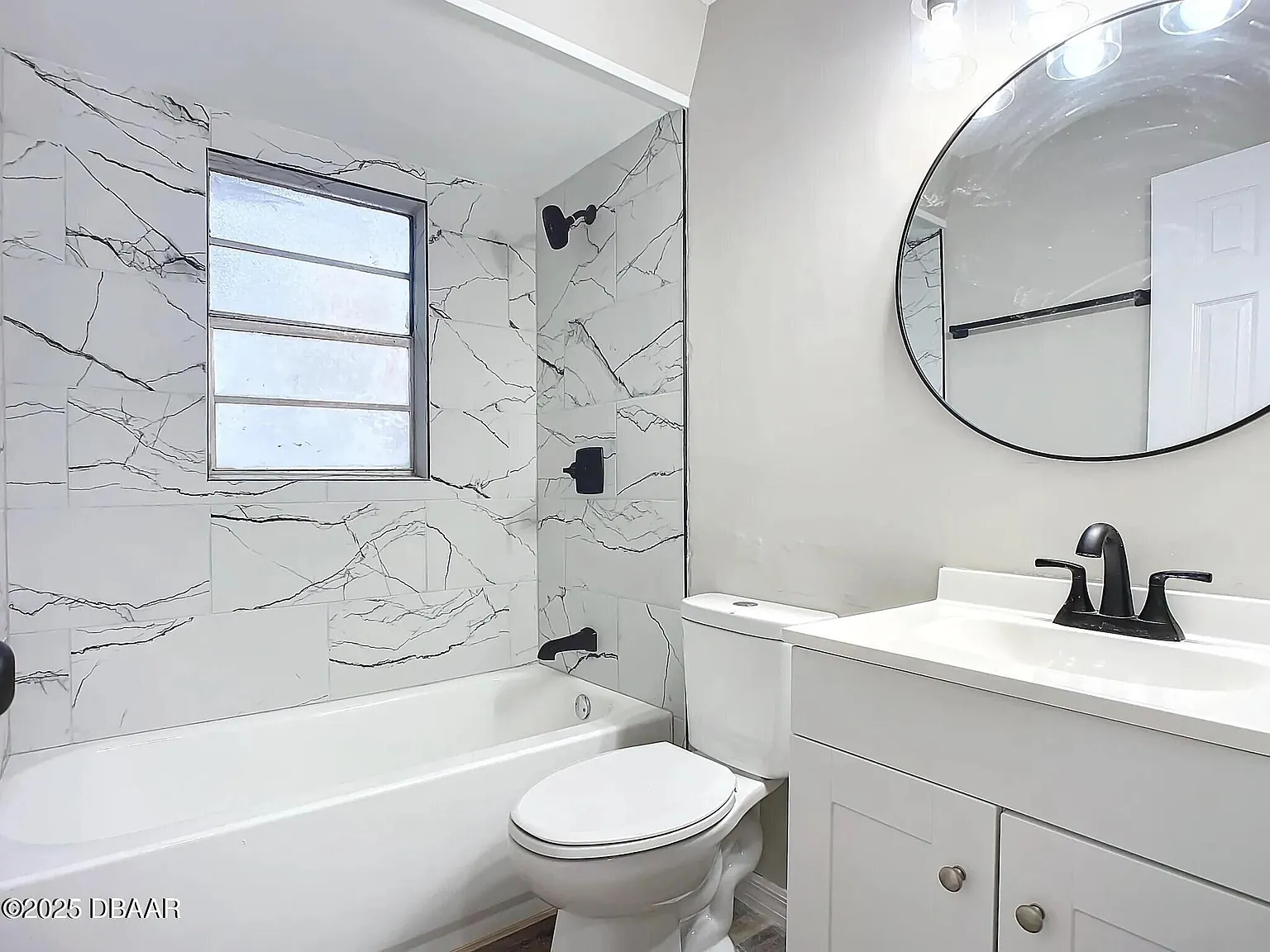 2 bed, 1.0 bath, 1322 sqft, $1,900 — Photo 4