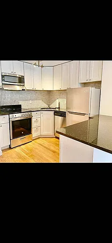 19 Clinton St #203 Photo 1