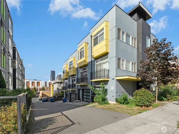 121 15th Avenue #A, Seattle, WA 98122