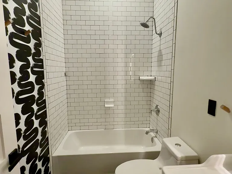1304 Singleton Ave — Photo 13