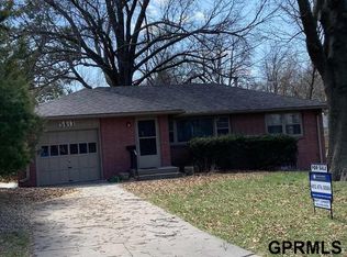 5613 Lenox Ave, Lincoln, NE 68510