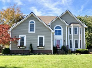 4689 Collinswood Dr, Lexington, KY 40515