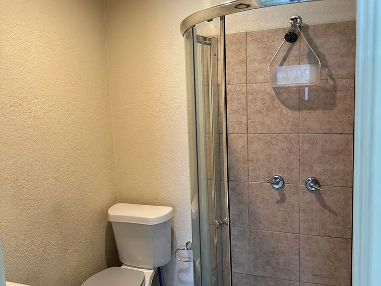 3011 Brentwood Dr #B — Photo 6
