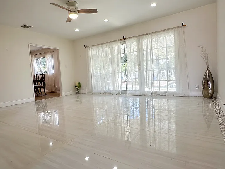 13218 McKinley Ave — Photo 12
