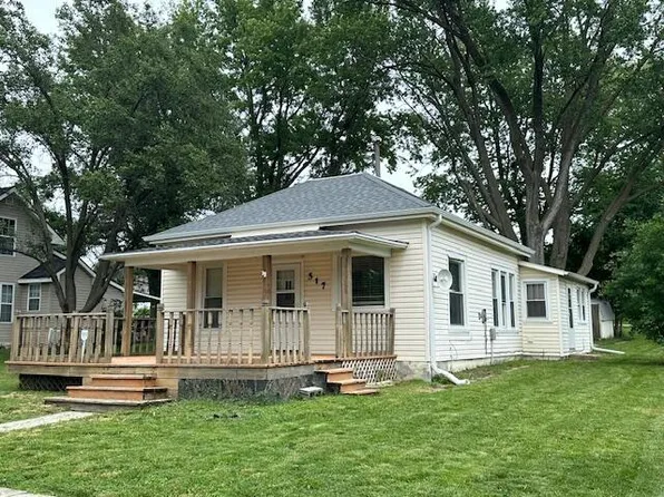 317 S Central St, Carson, IA 51525