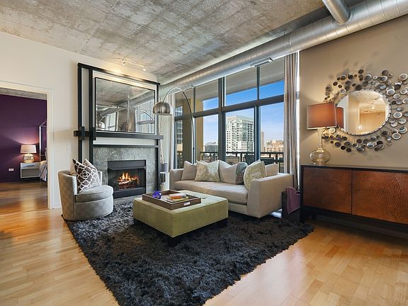 4th image of 700 N Larrabee St APT 908