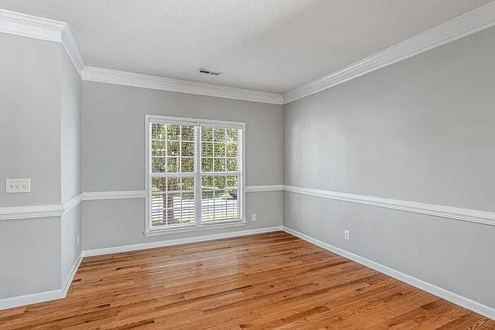 3 bed, 2.5 bath, 1950 sqft, $1,900 — Photo 4