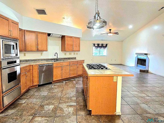 5th image of 3207 Grey Hill Cir