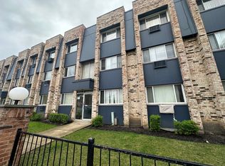 8649 1/2 W Foster Ave APT 1B, Chicago, IL