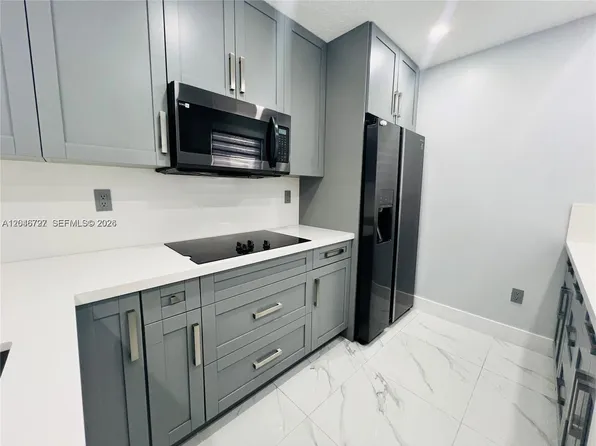 12526 NW 11th Trl #207, Miami, FL 33182