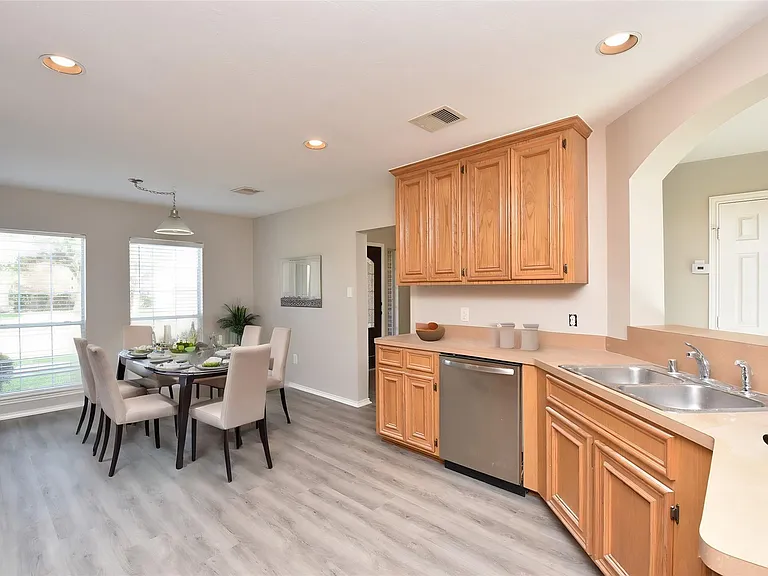 3935 Carters Lake Dr — Photo 5