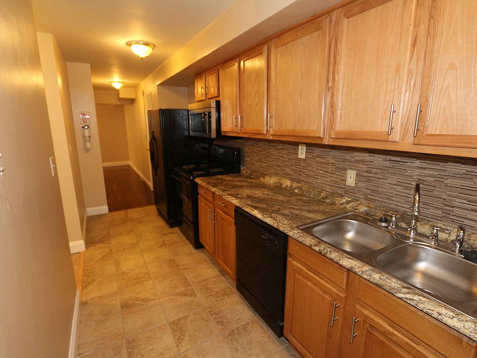 Kitchen Left