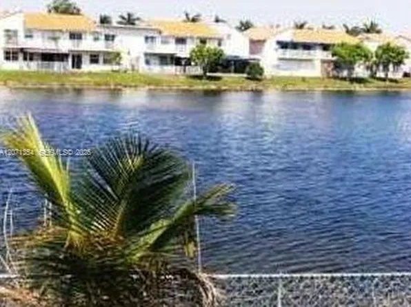 6991 NW 169th Ter, Hialeah, FL 33015