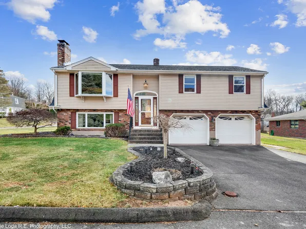 7 Fenwood Drive, Middletown, CT 06457