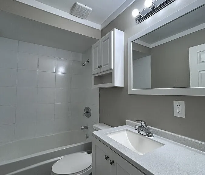 9517 Lydell Dr — Photo 11