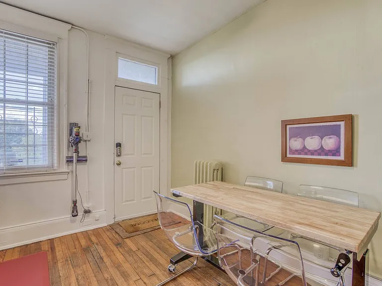 311 E 30th St #2 — Photo 16