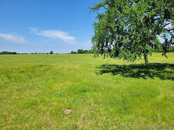 3rd image of Coon Creek Rd