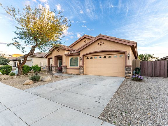 3rd image of 2833 E Cobalt St