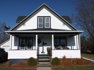 203 Center St, Boscobel, WI 53805