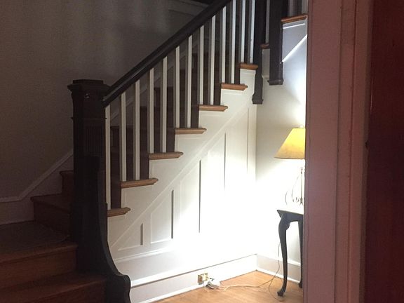 5th image of 1415 N Van Buren St #1