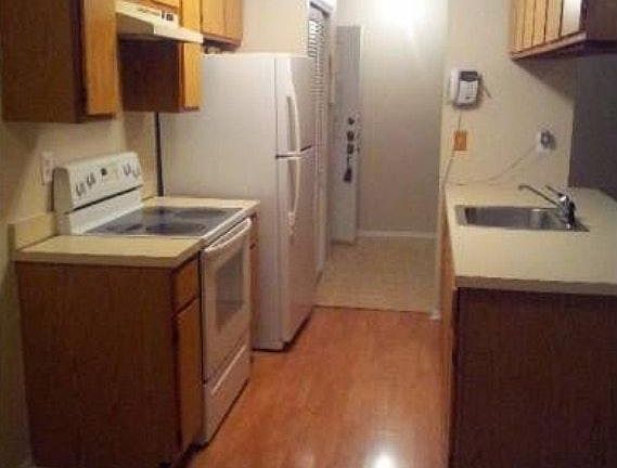 5th image of 11 Norwich Pl #15