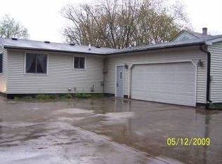 325 S Oak St, Barron, WI 54812