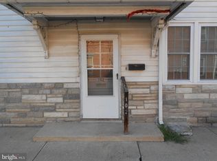 102 N Main St, Manheim, PA 17545