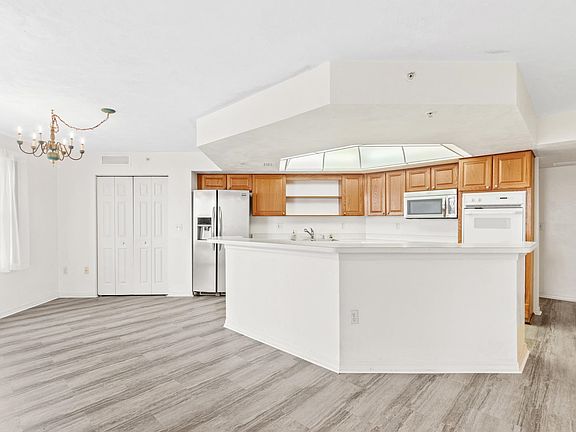 4th image of 1 John Anderson Dr APT 503