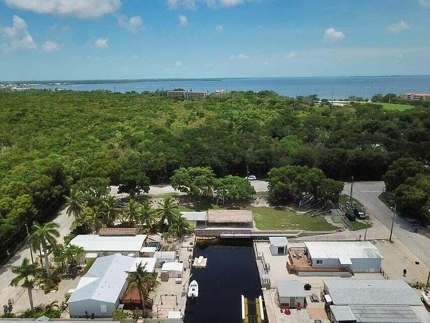 1st image of 302 Ryan Ave