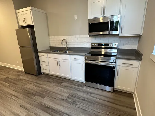 4622 Lorain Ct, Cleveland, OH 44102