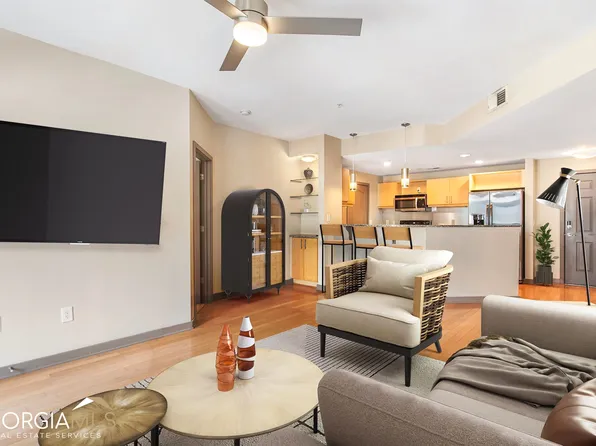 390 17th St NW Unit 4013, Atlanta, GA 30363