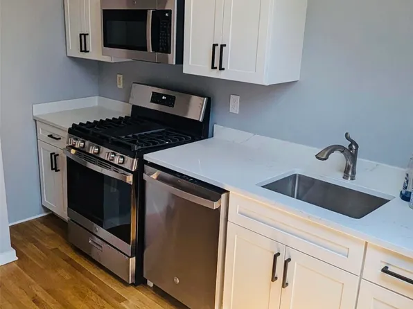 1 West St #2, Mount Kisco, NY 10549