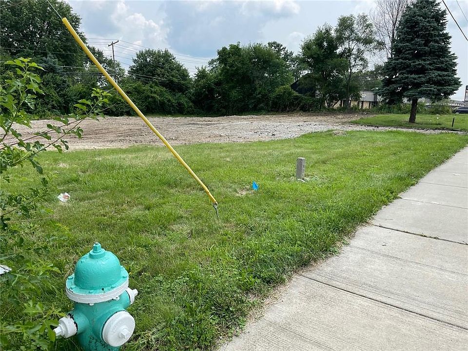 2nd image of 1739 N Shadeland Ave #95