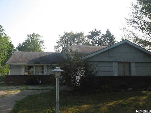1st image of 560 University Ave