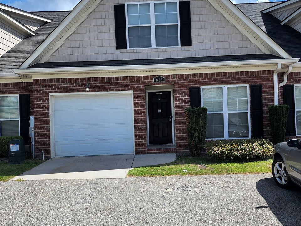 1st image of 803 Landing Dr