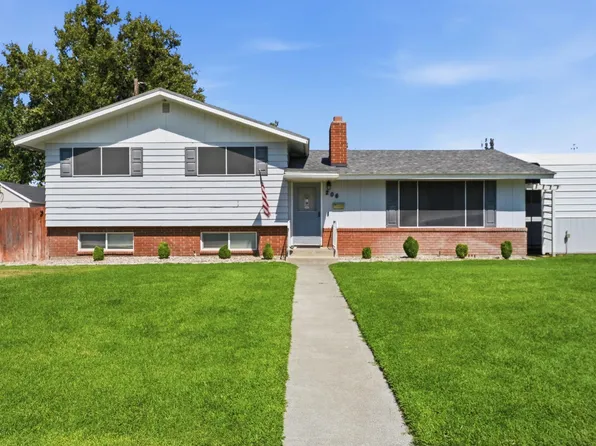 206 Cottonwood Dr, Richland, WA 99352