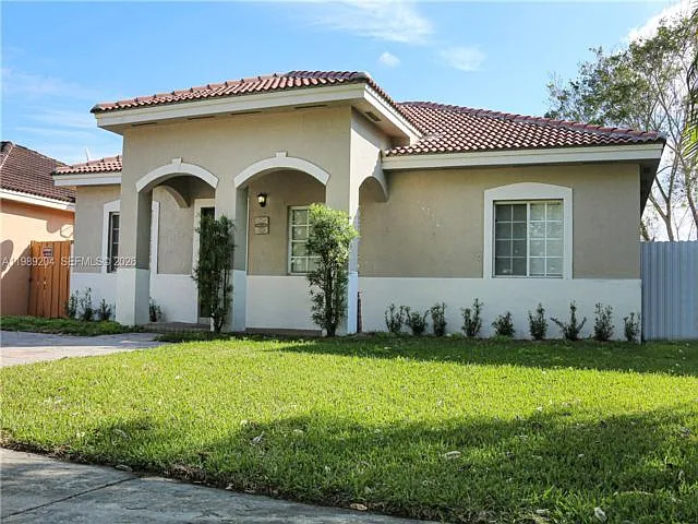 Building Photo - 10270 SW 225th Ln
