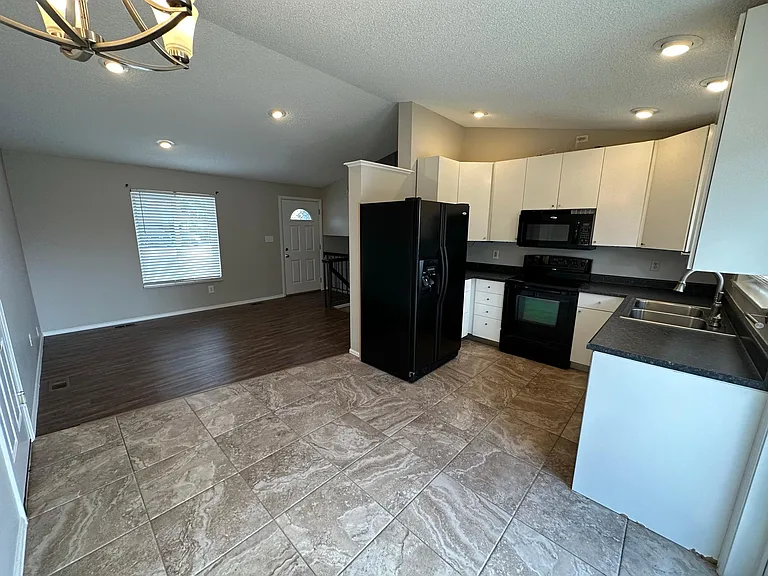 2987 Valarie Cir — Photo 8