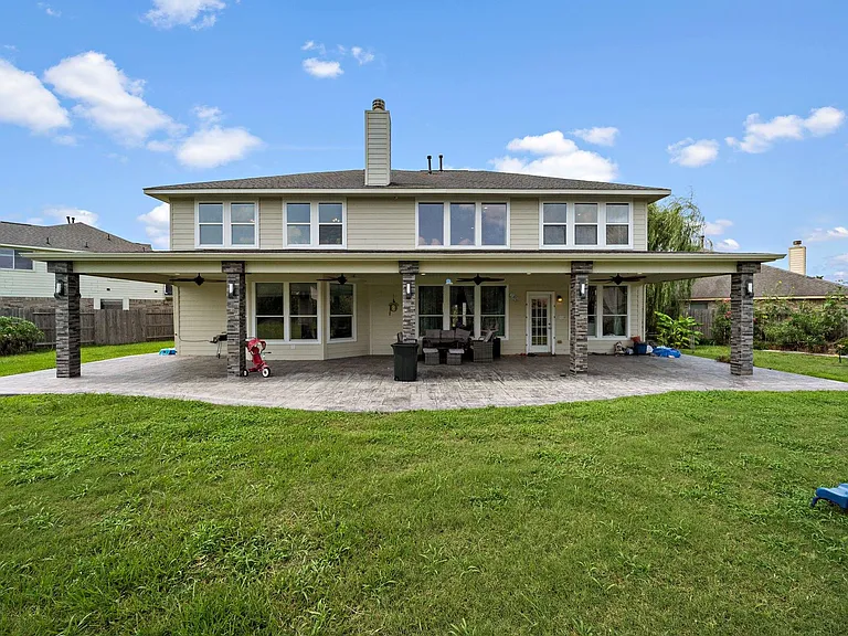 815 Arlington Ln — Photo 37