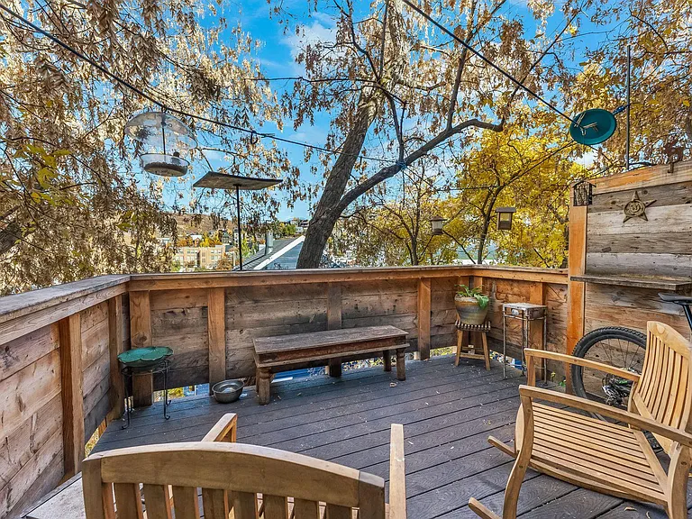 432 Woodside Ave — Photo 9