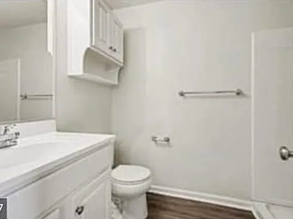 2600H Pennoak Way, Greensboro, NC 27407