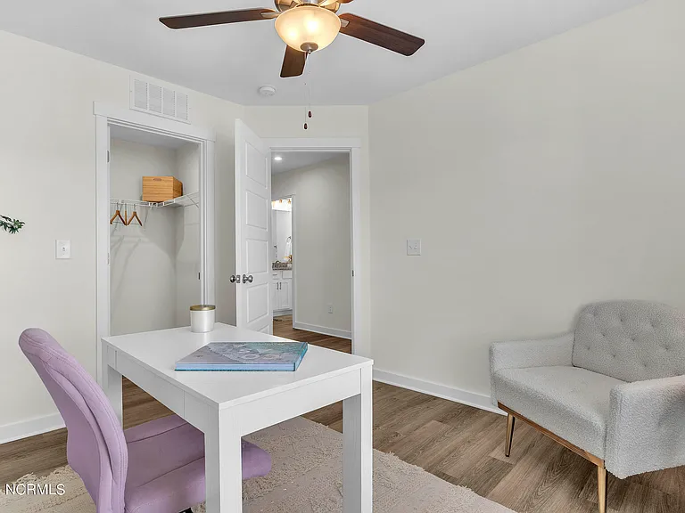 5019 McGarvey Ct — Photo 17